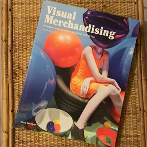 Visual Merchandising Book